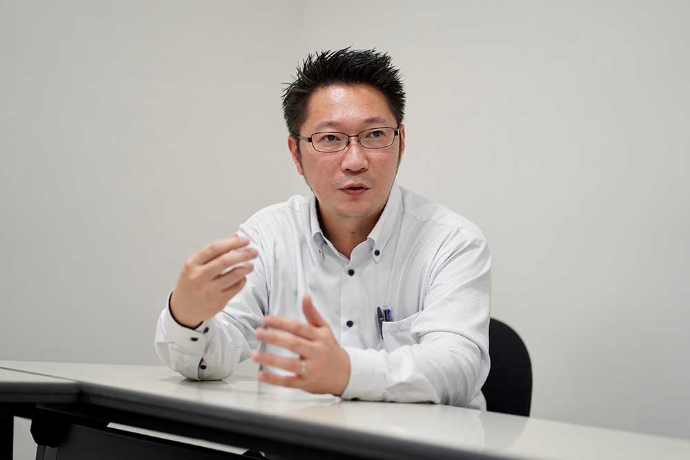 経営企画本部 情報システム部兼業務部 情報システム管理課 部長代理 湊様